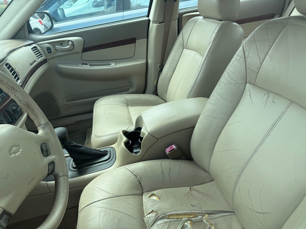 2004 Chevrolet Impala Image 15