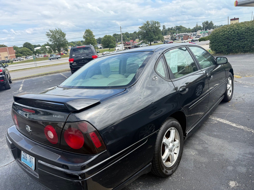2004 Chevrolet Impala Image 18