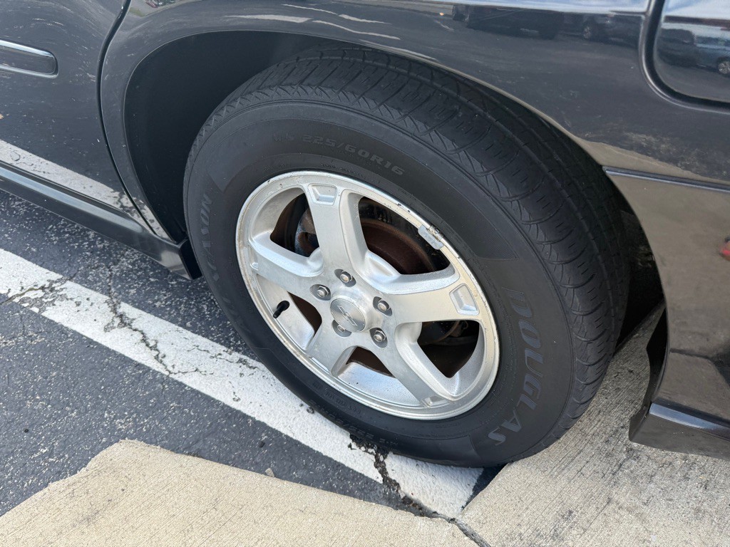 2004 Chevrolet Impala Image 19