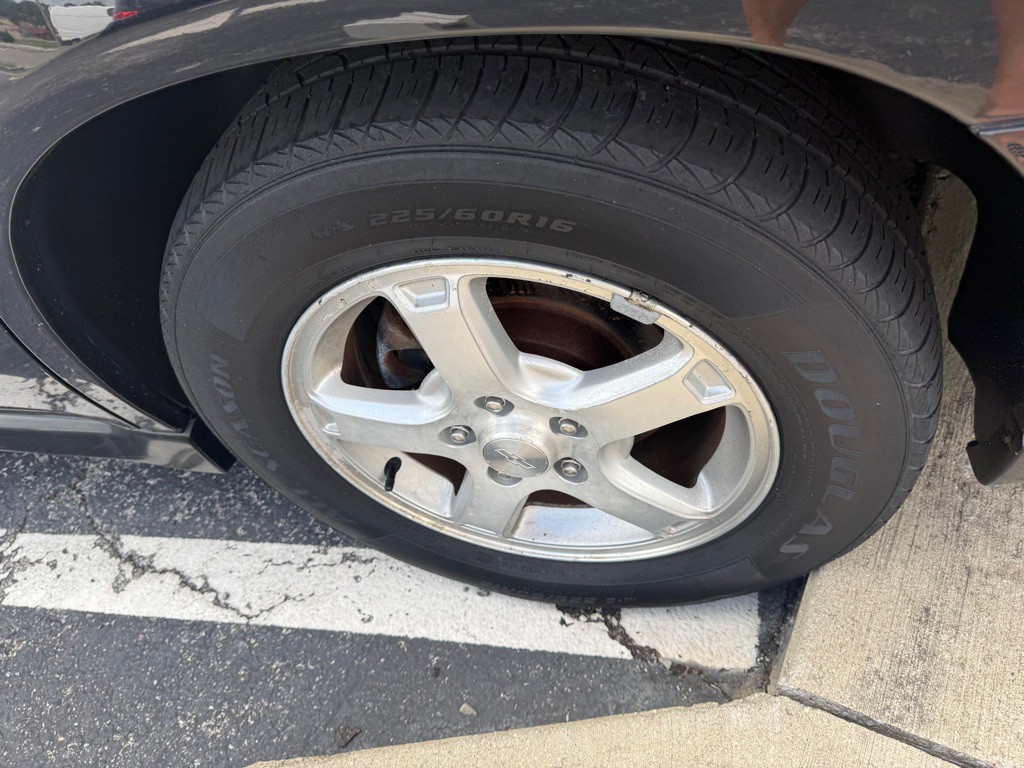 2004 Chevrolet Impala Image 20