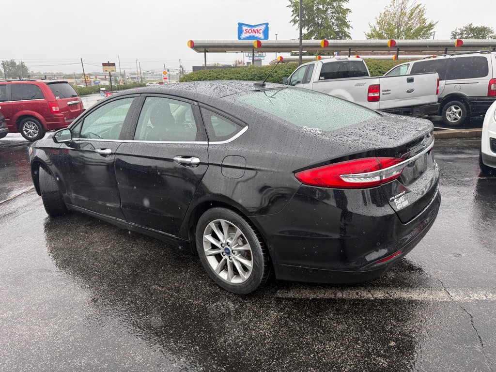 2017 Ford Fusion Image 3