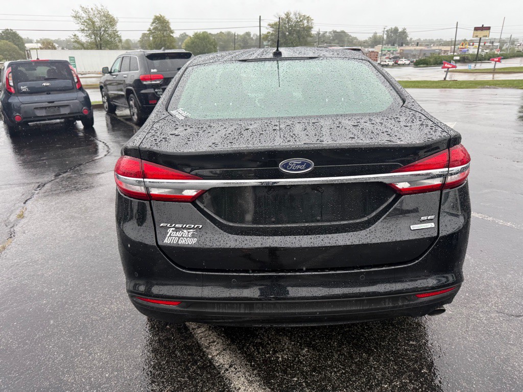 2017 Ford Fusion Image 4