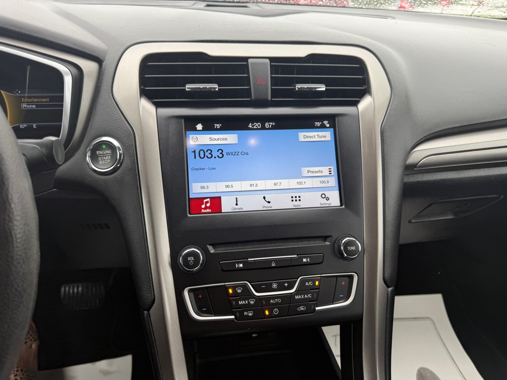 2017 Ford Fusion Image 18