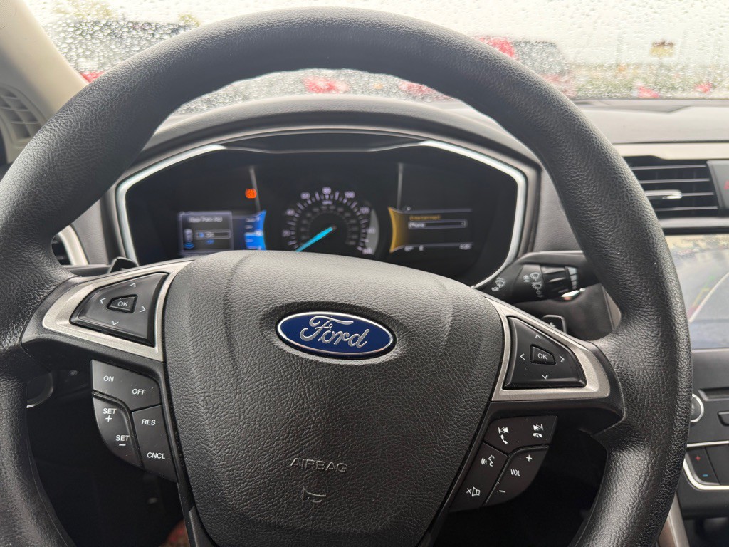 2017 Ford Fusion Image 20