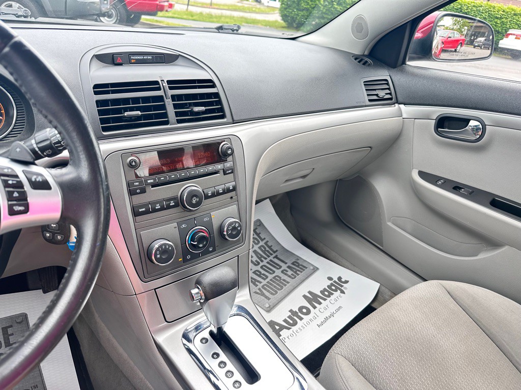 2009 Saturn Aura Image 19