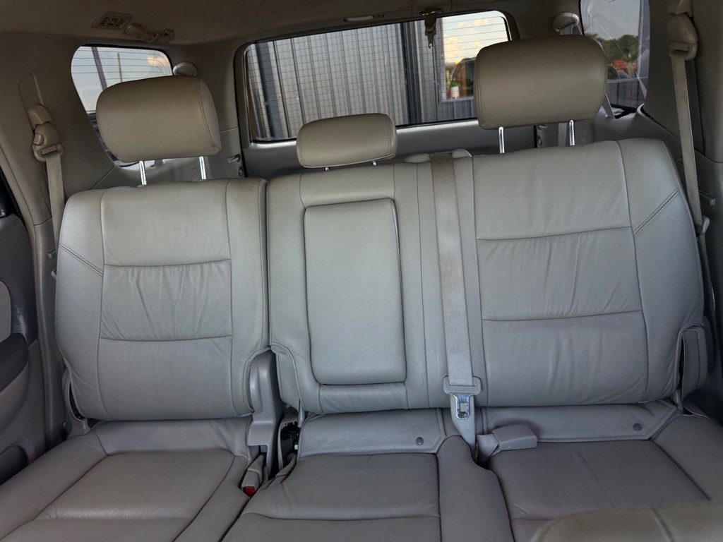 2007 Toyota Sequoia Image 16