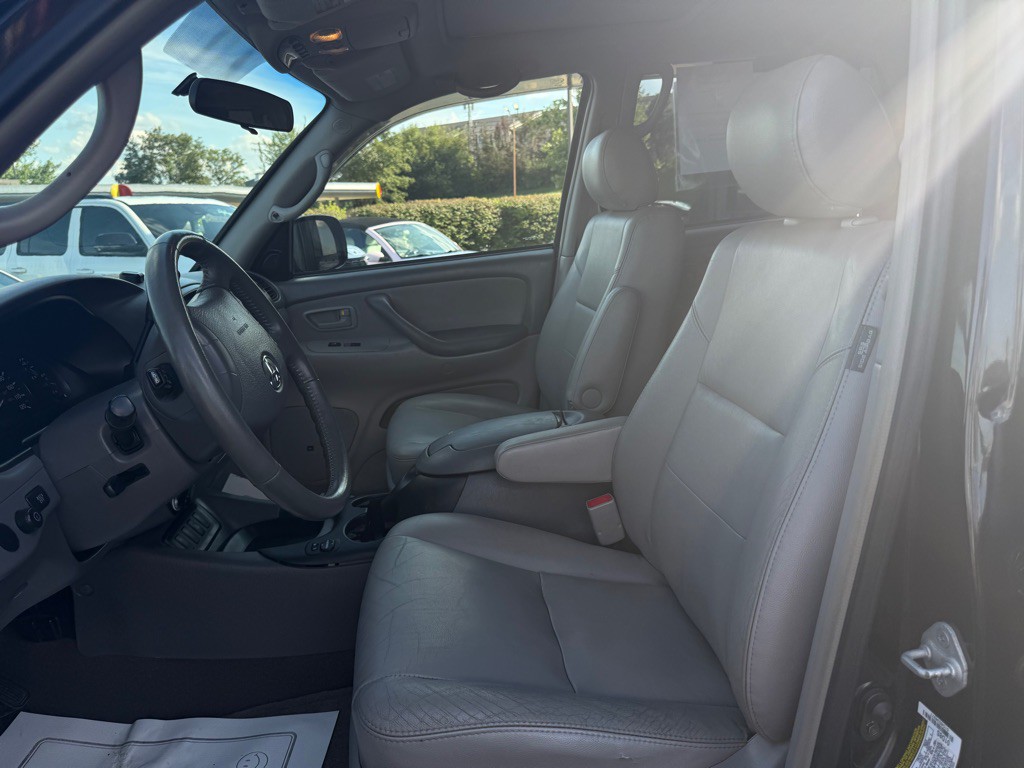 2007 Toyota Sequoia Image 12