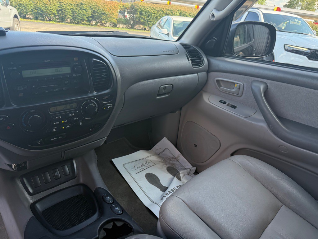 2007 Toyota Sequoia Image 14
