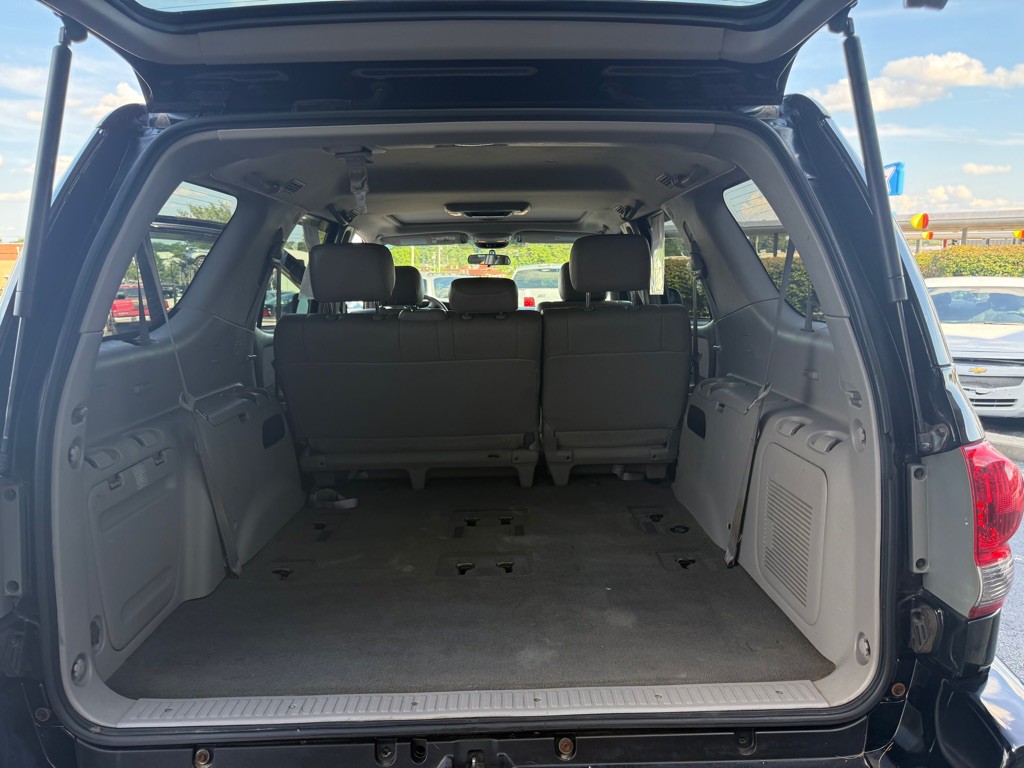 2007 Toyota Sequoia Image 22
