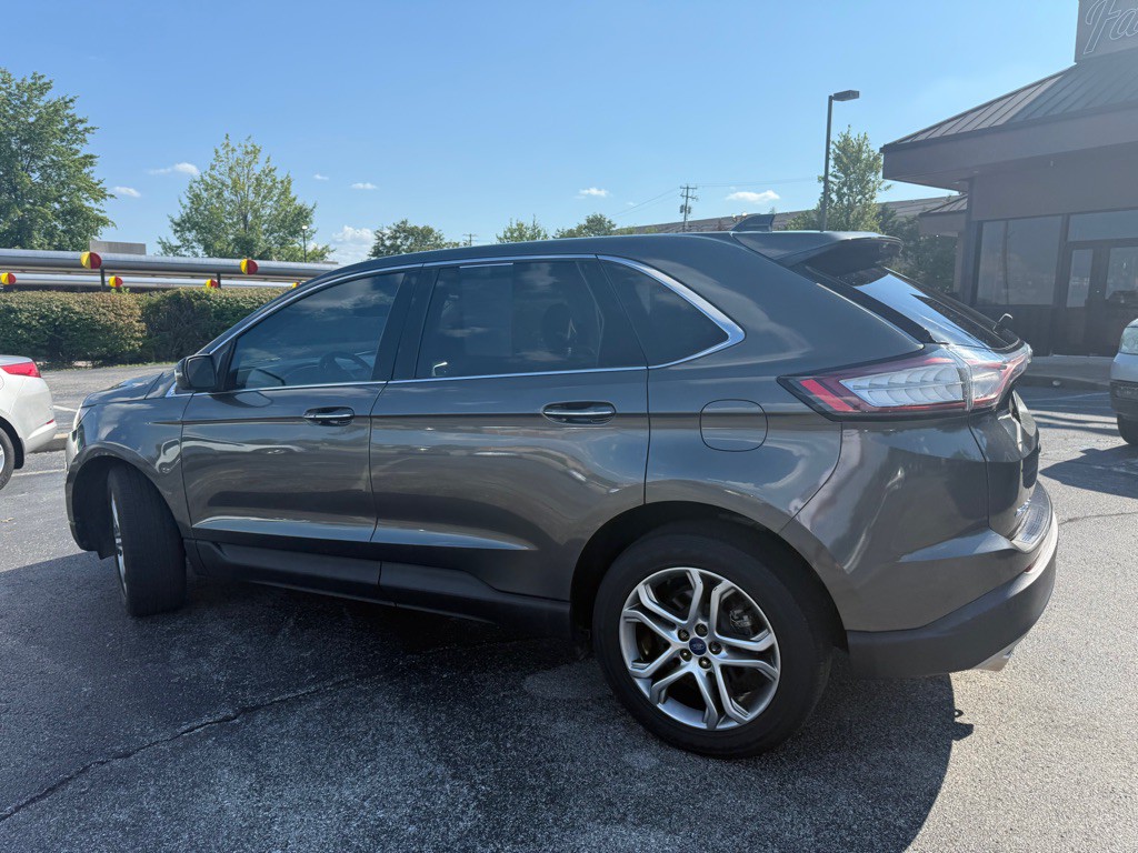 2016 Ford Edge Image 3