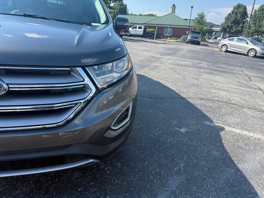 2016 Ford Edge Image 10