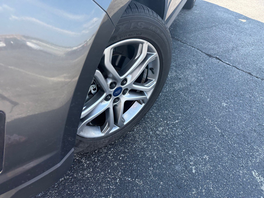 2016 Ford Edge Image 11