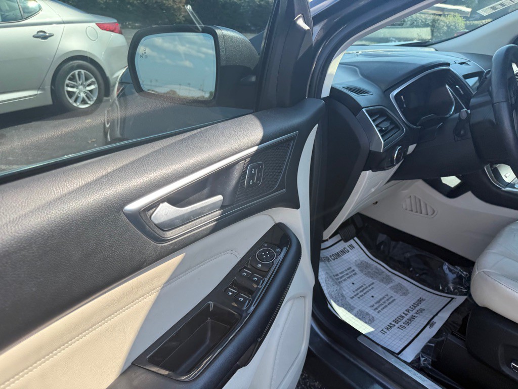2016 Ford Edge Image 14