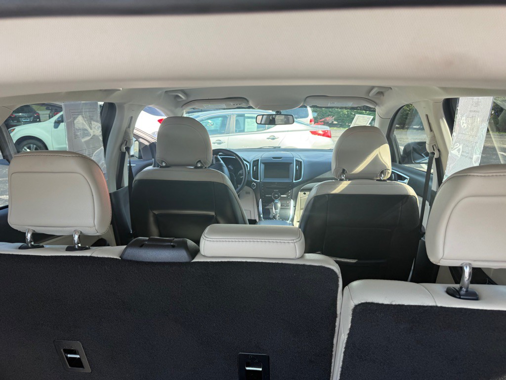2016 Ford Edge Image 21