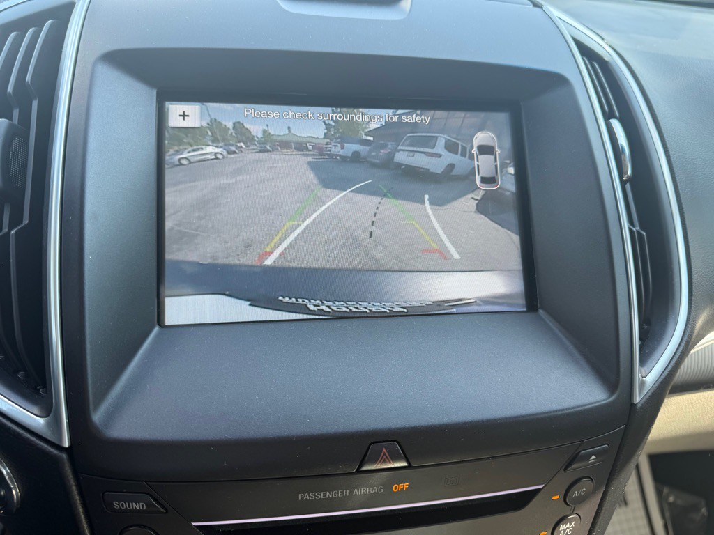 2016 Ford Edge Image 26