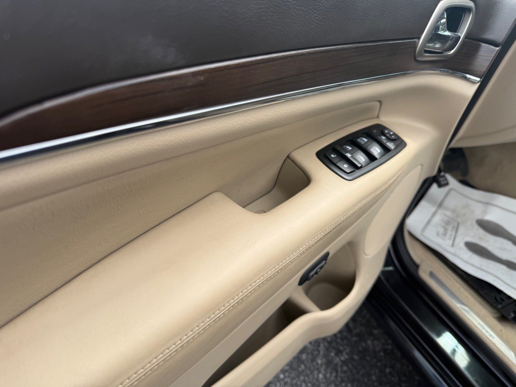 2015 Jeep Grand Cherokee Image 15