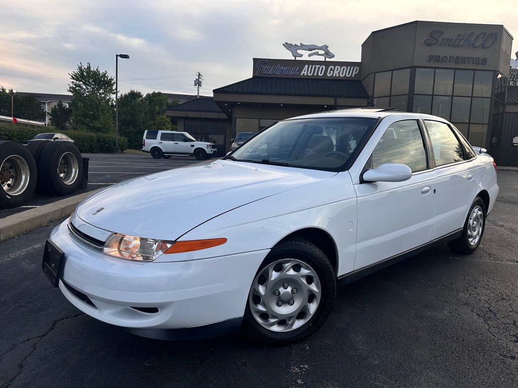 2000 Saturn LS1 Image 2