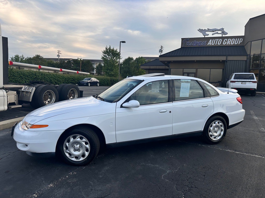 2000 Saturn LS1 Image 4