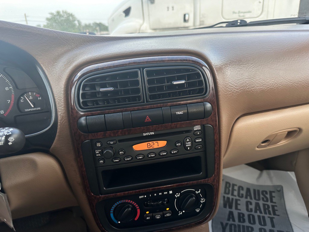 2000 Saturn LS1 Image 21