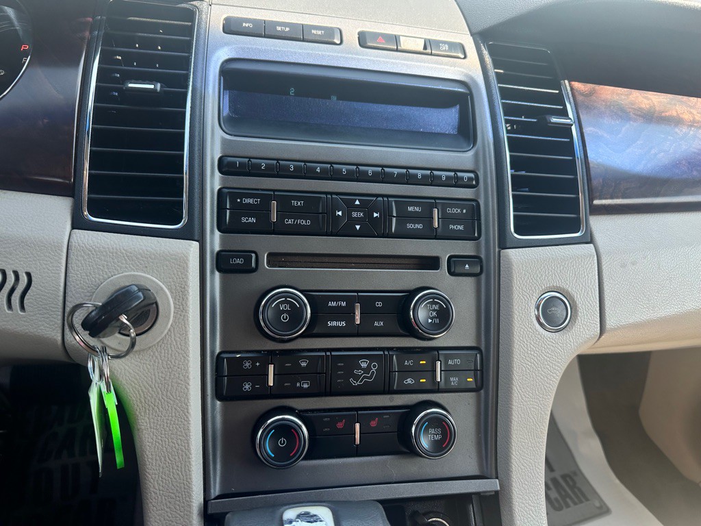 2012 Ford Taurus Image 18