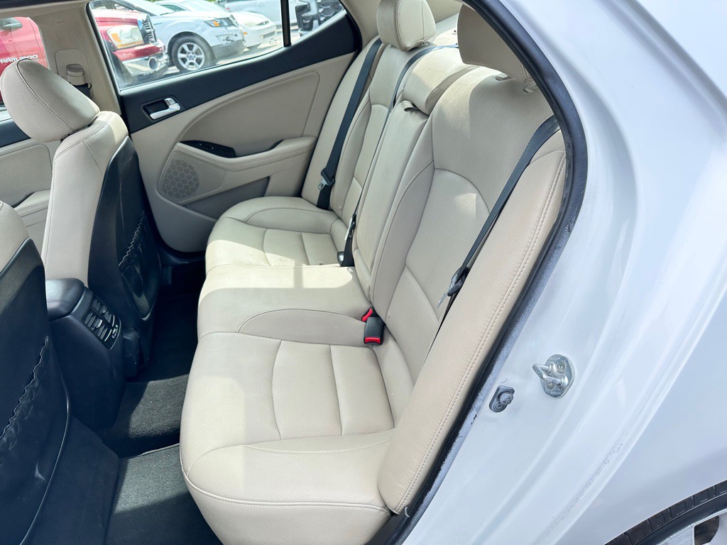 2015 Kia Optima Image 16