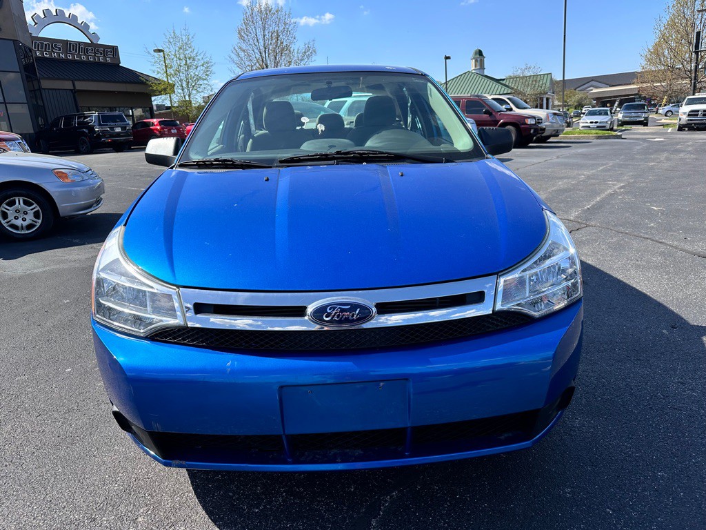 2010 Ford Focus Image 8