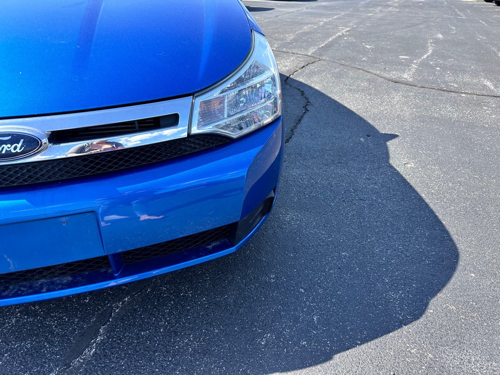 2010 Ford Focus Image 9