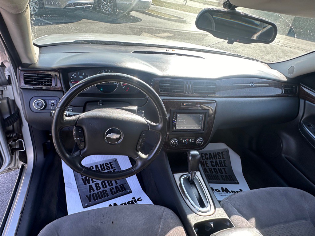 2013 Chevrolet Impala Image 18
