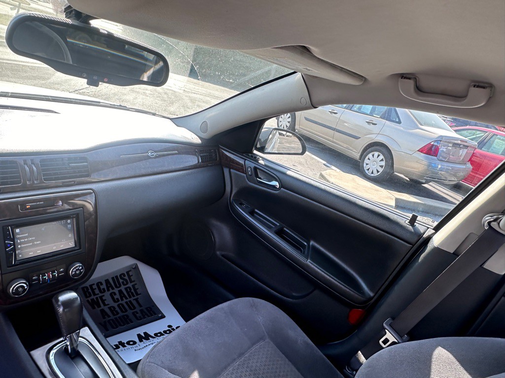 2013 Chevrolet Impala Image 19