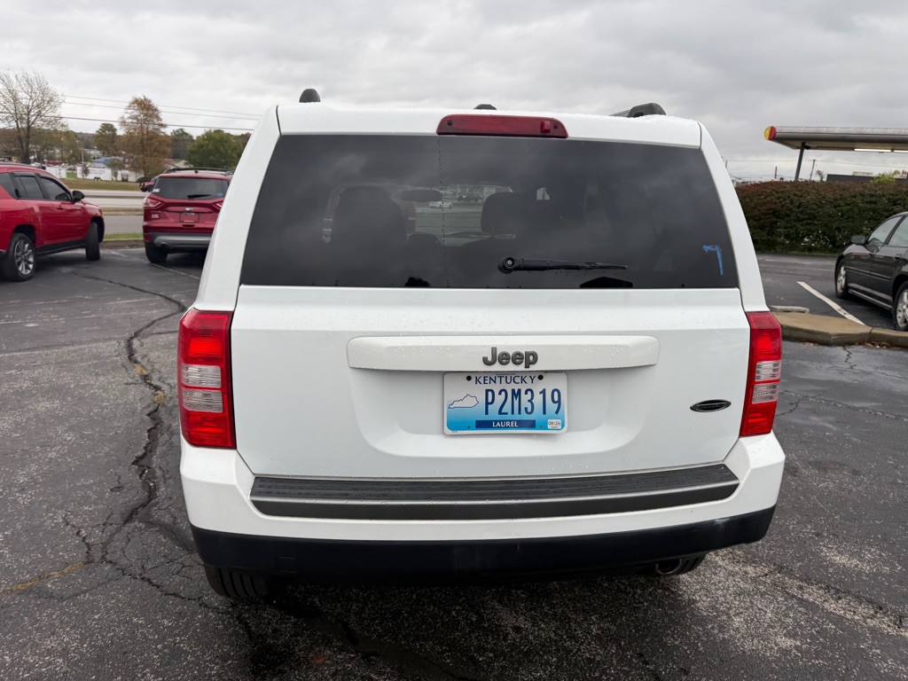 2016 Jeep Patriot Image 4