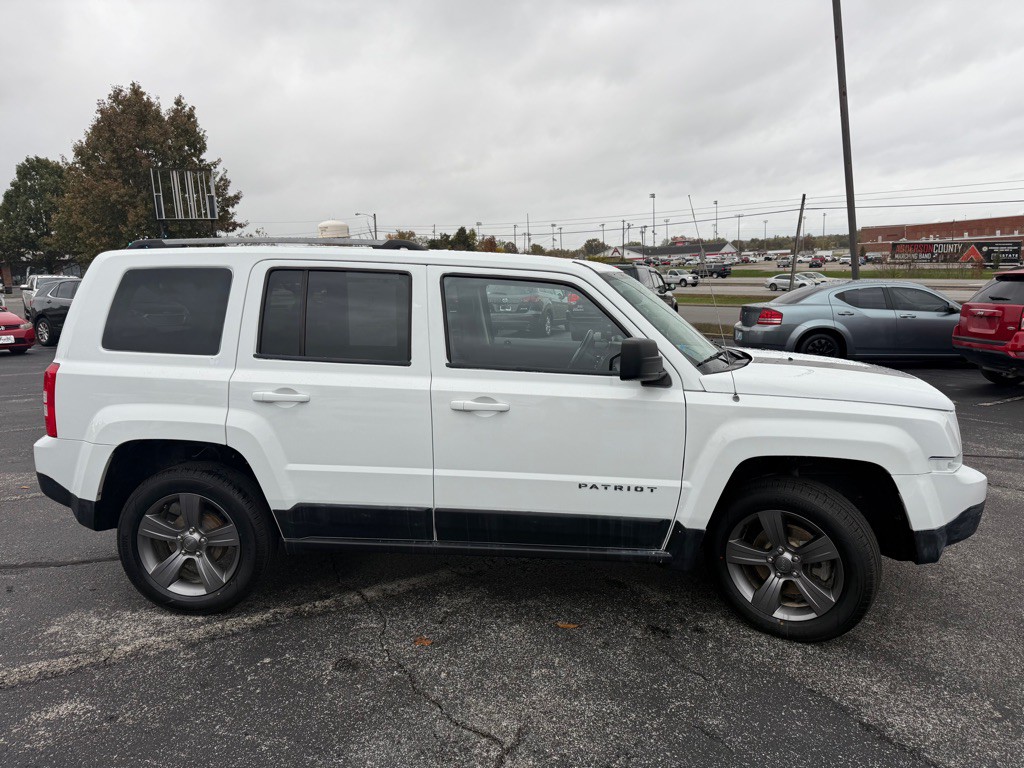 2016 Jeep Patriot Image 6