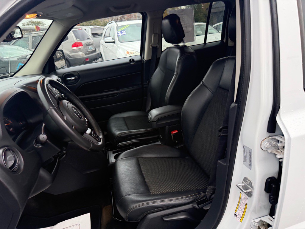 2016 Jeep Patriot Image 13