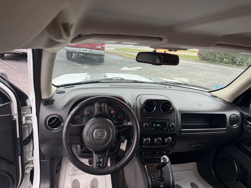 2016 Jeep Patriot Image 16