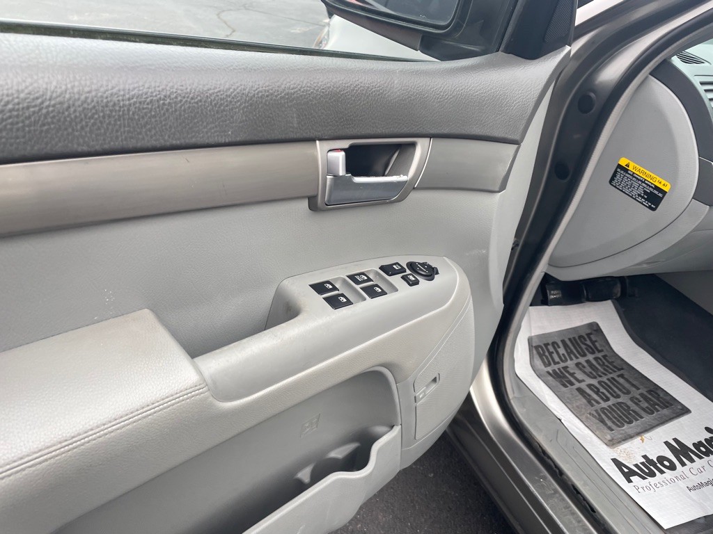 2009 Kia Borrego Image 14