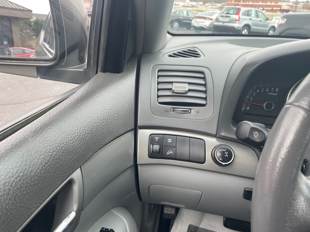 2009 Kia Borrego Image 49