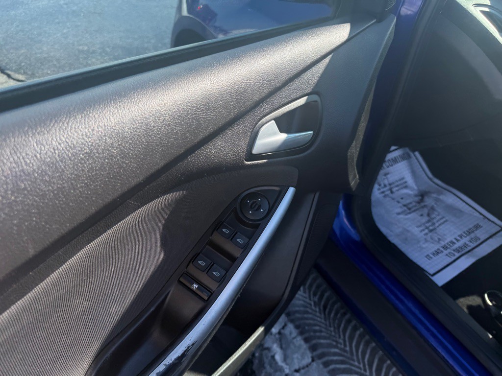 2013 Ford Focus Image 13