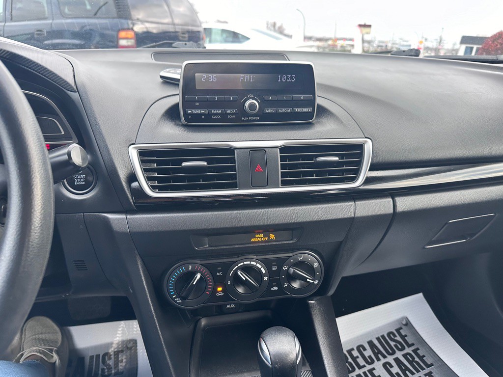 2014 Mazda Mazda3 Image 18