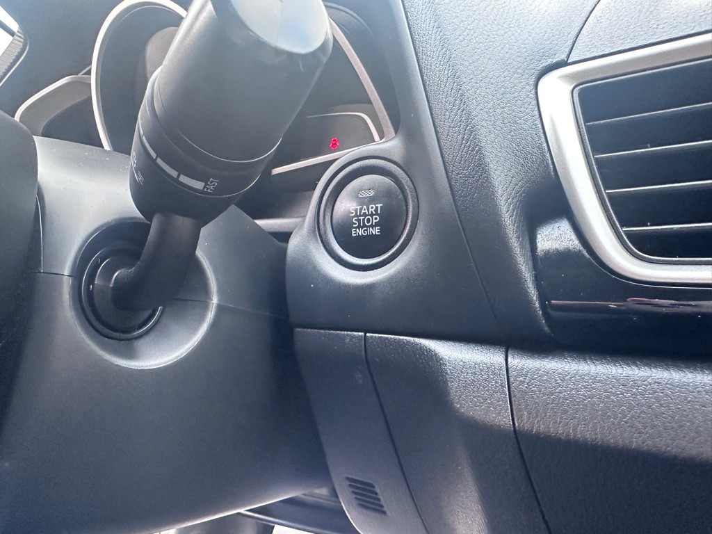 2014 Mazda Mazda3 Image 21