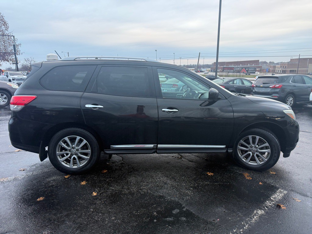 2014 Nissan Pathfinder Image 11