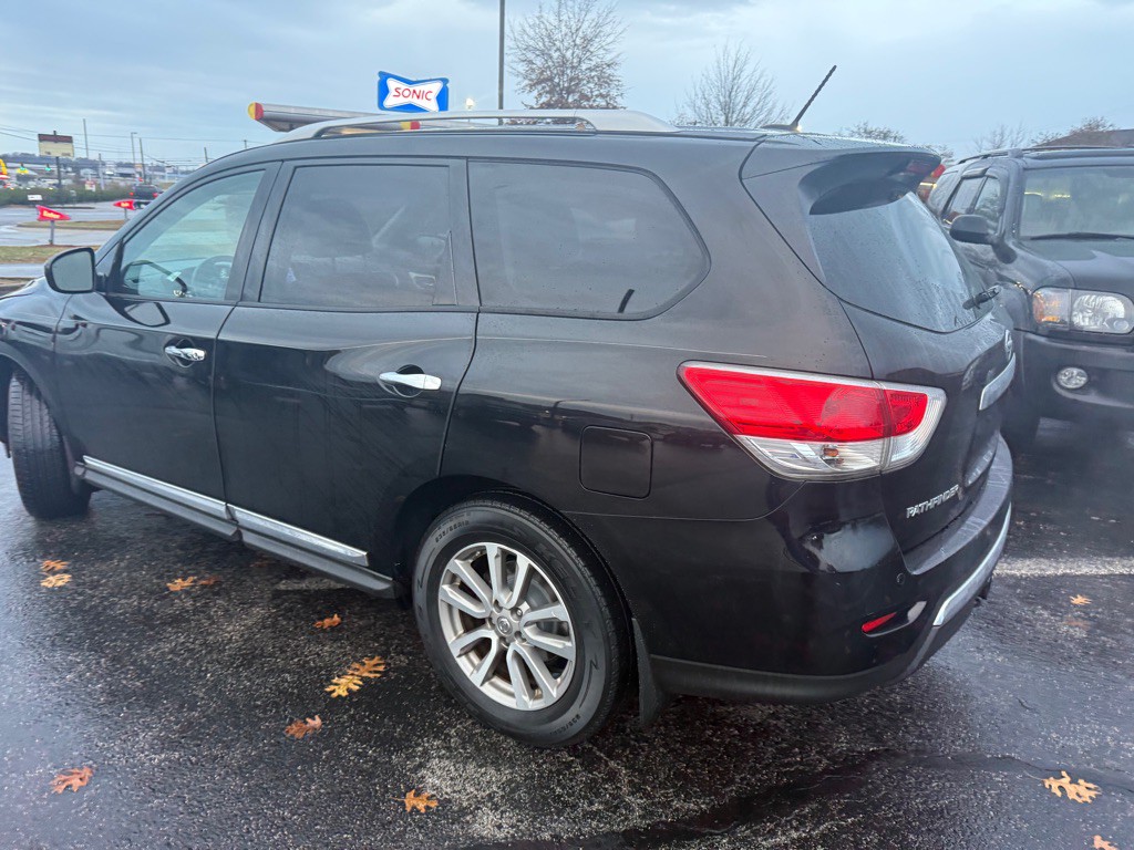 2014 Nissan Pathfinder Image 3