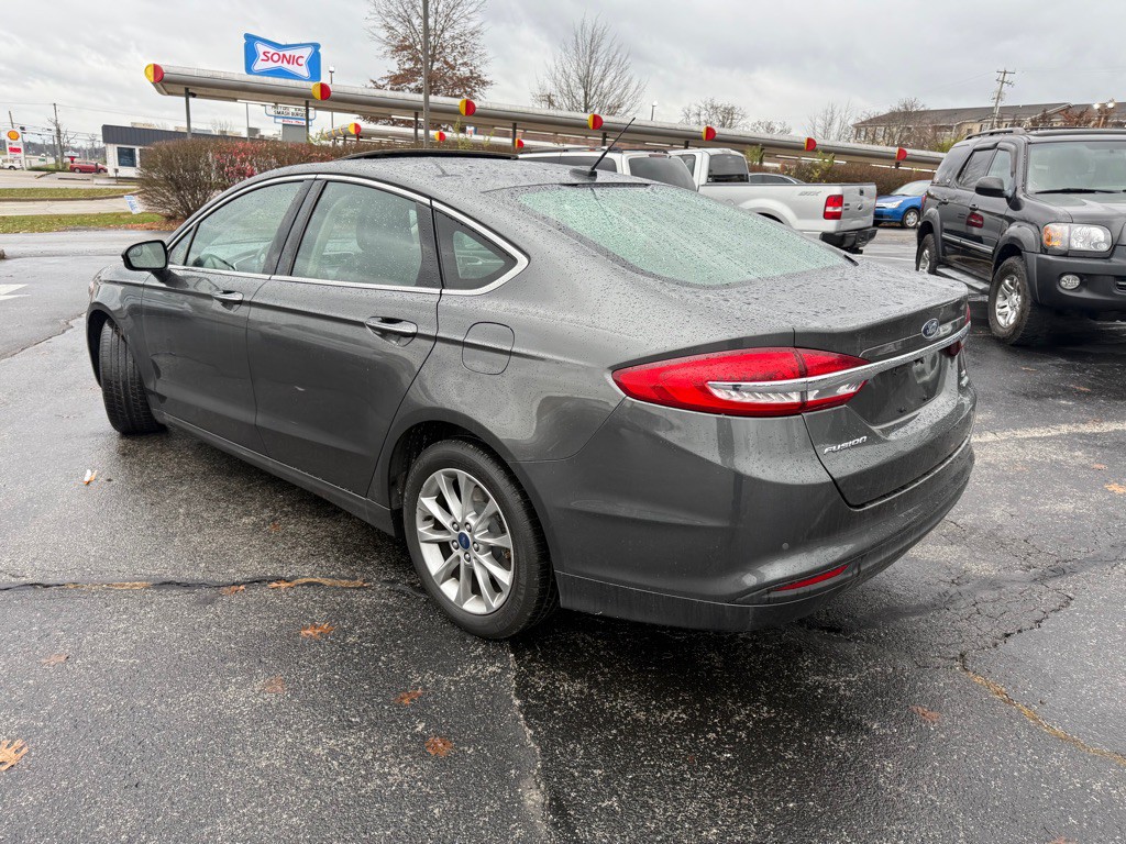 2017 Ford Fusion Image 3