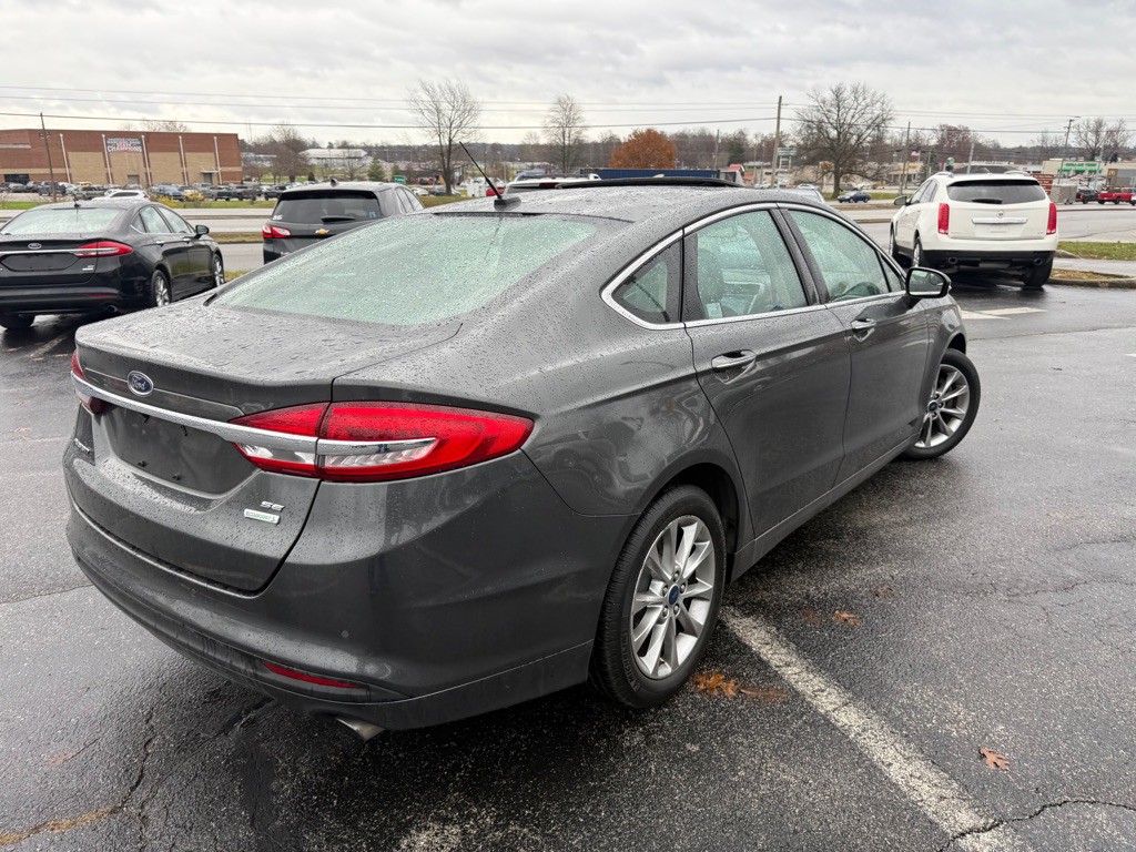 2017 Ford Fusion Image 5