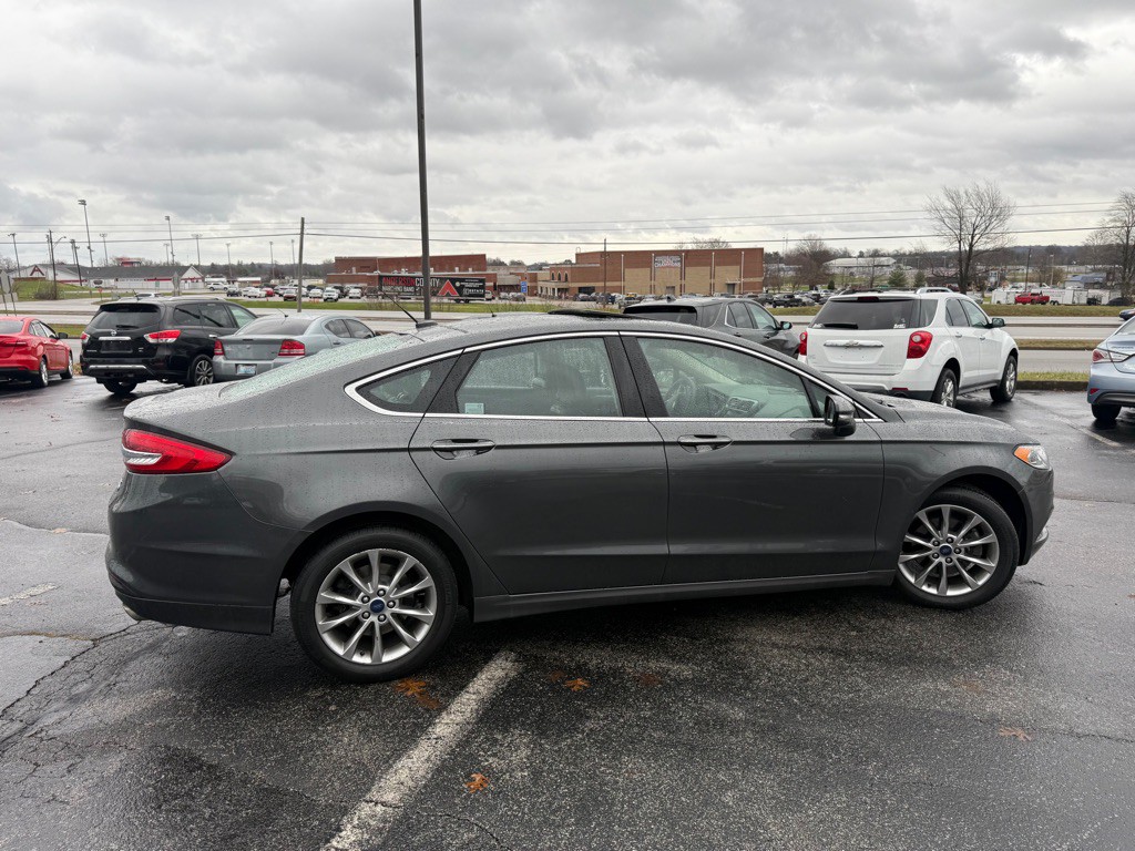 2017 Ford Fusion Image 6