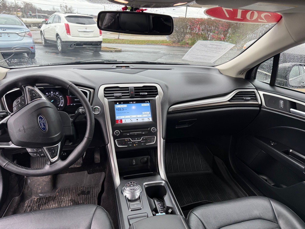 2017 Ford Fusion Image 19