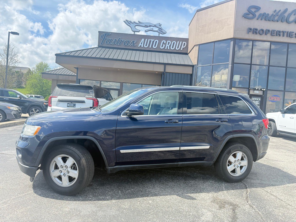 2012 Jeep Grand Cherokee Image 2