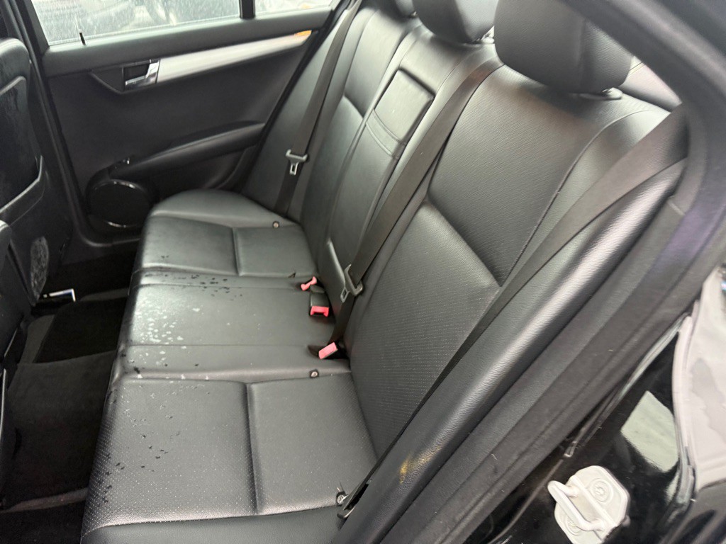 2009 Mercedes-Benz C-Class Image 13