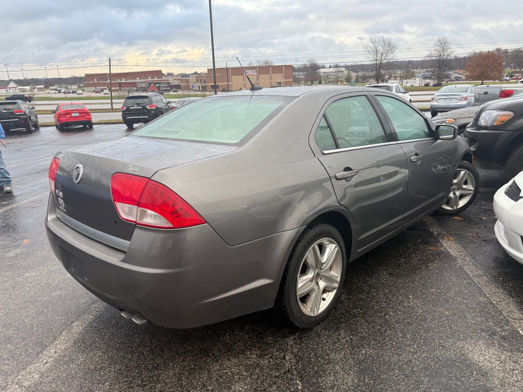 2010 Mercury Milan Image 5