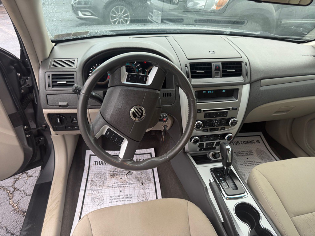 2010 Mercury Milan Image 13