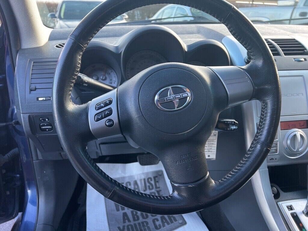 2010 Scion tC Image 5