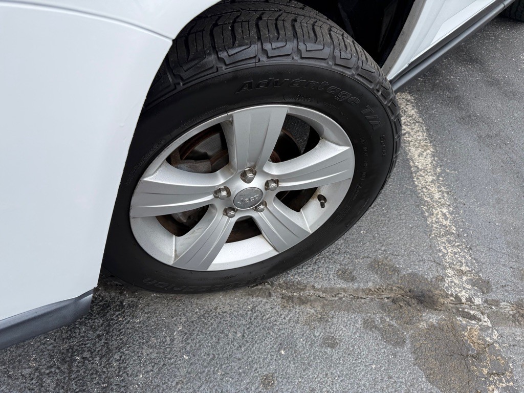 2015 Jeep Compass Image 10